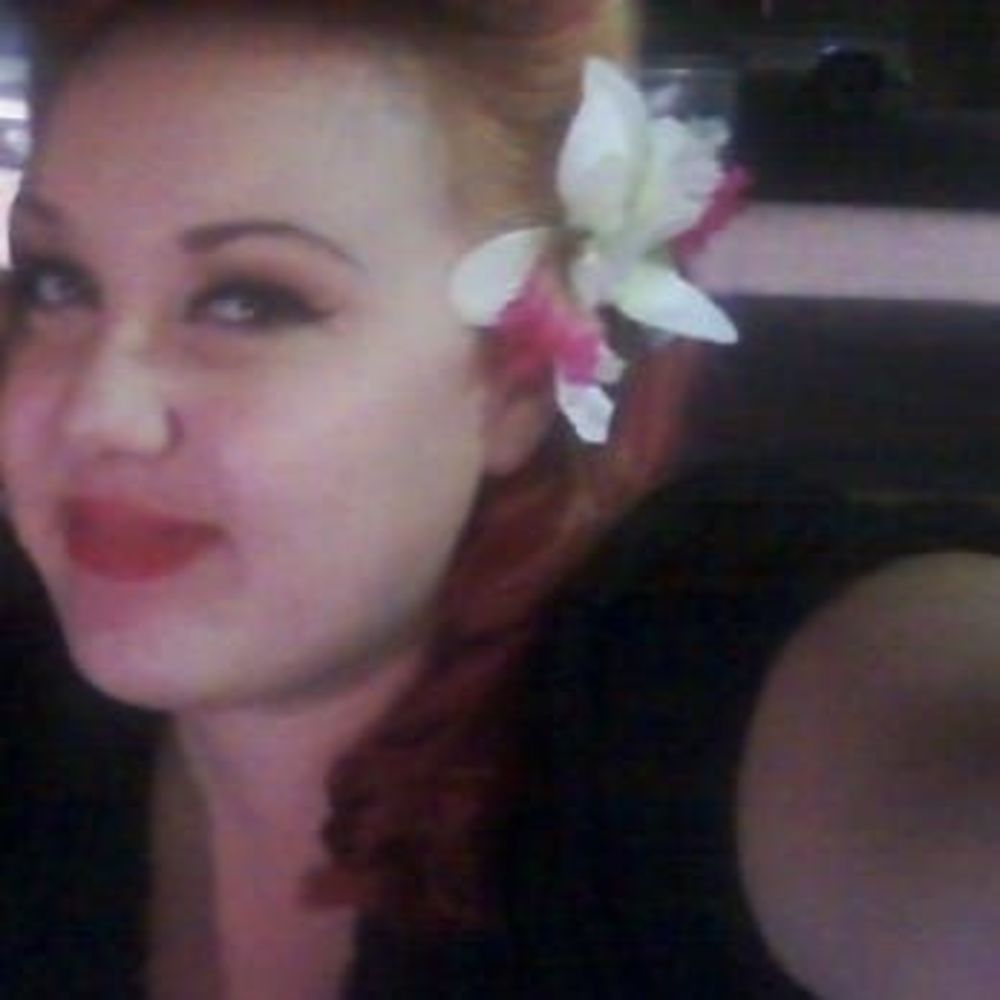 Meet your Posher, Celene